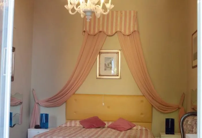 Hotel Laurens Genoa