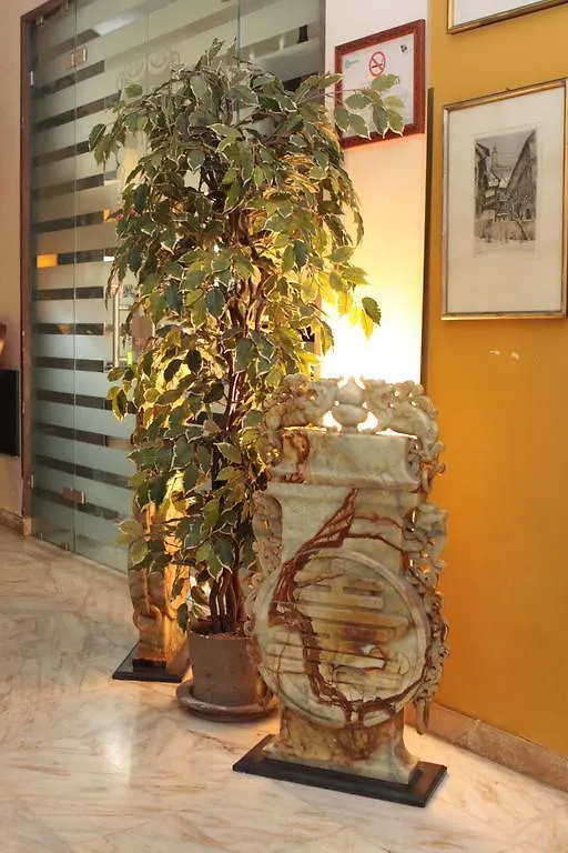 Hotel Laurens Genoa 3*,  Italy